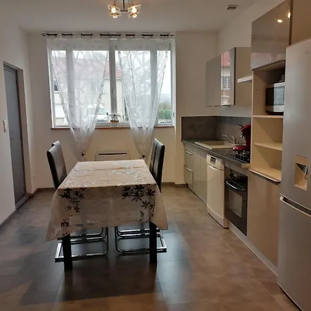 Apartment Au Petit